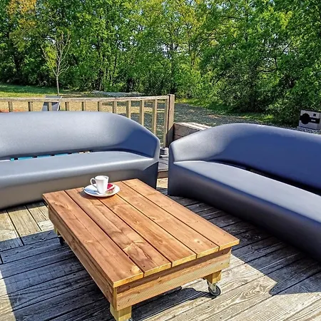 بيت للعطل Wooden House Maison Les Terrasses, A Blend Of Authenticity And Refinement *