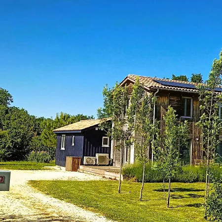 بيت للعطل Wooden House Maison Les Terrasses, A Blend Of Authenticity And Refinement Devillac